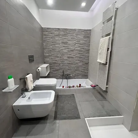 Raroom Deluxe R Torre del Greco